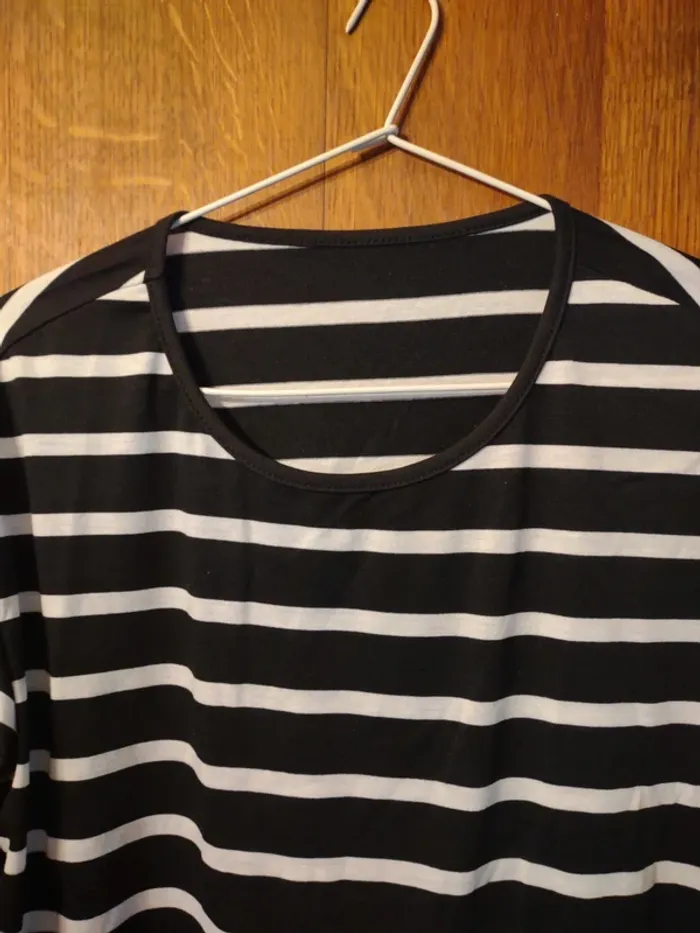 T-shirt femme marin. - photo numéro 2