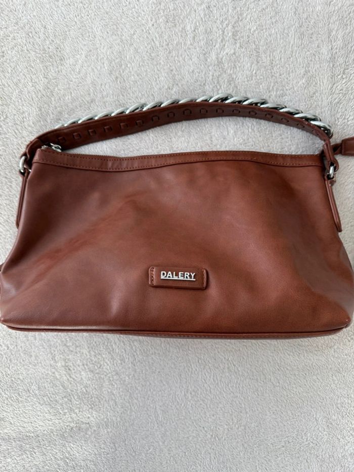 Petit sac à main bandoulière classe élégant en similicuir marron avec lanières - photo numéro 2
