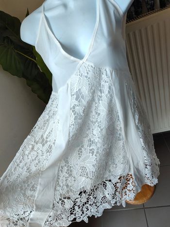 Jolie robe d été dentelle