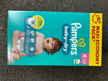 Pampers maxi pack taille 4