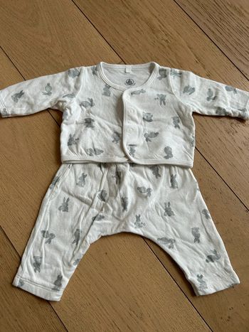 Ensemble lapin petit bateau