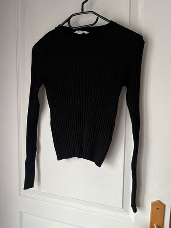 Pull noir
