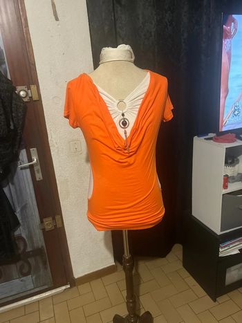 Jolie haut orange femme