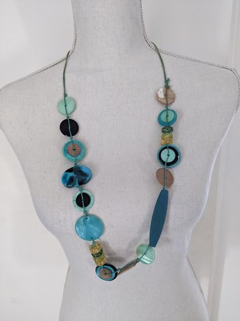 Collier sautoir turquoise et taupe