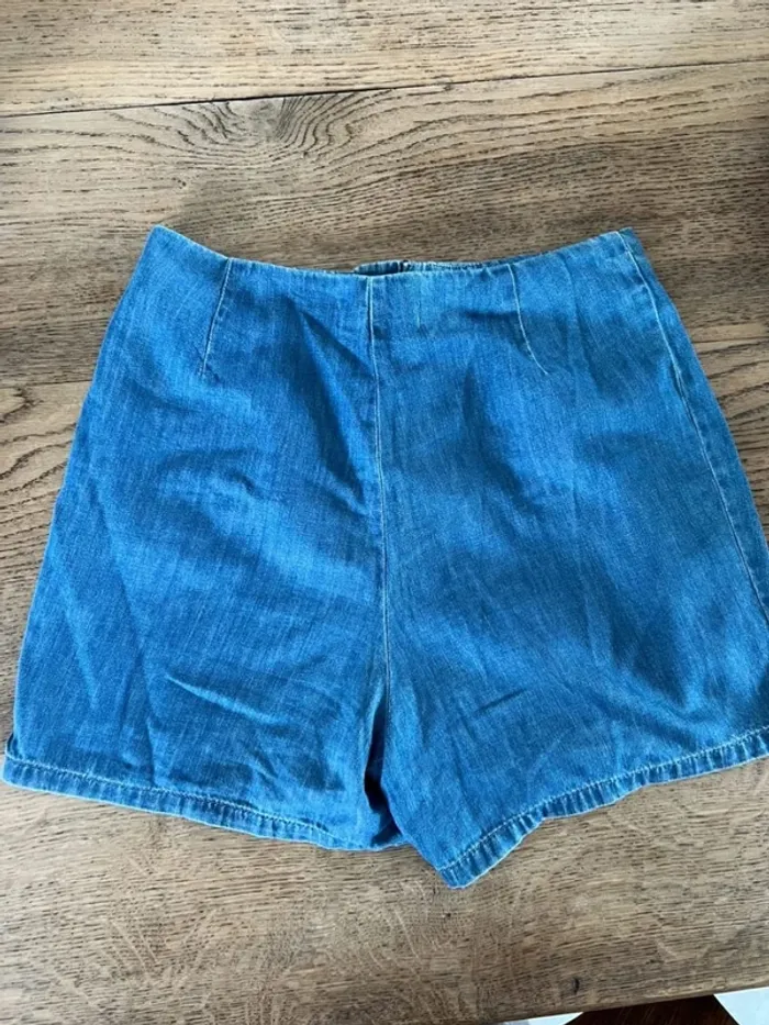 Short Nafnaf - photo numéro 2