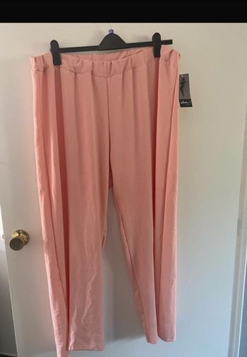 pantalon fluide femme rose Taille 50/52 neuf