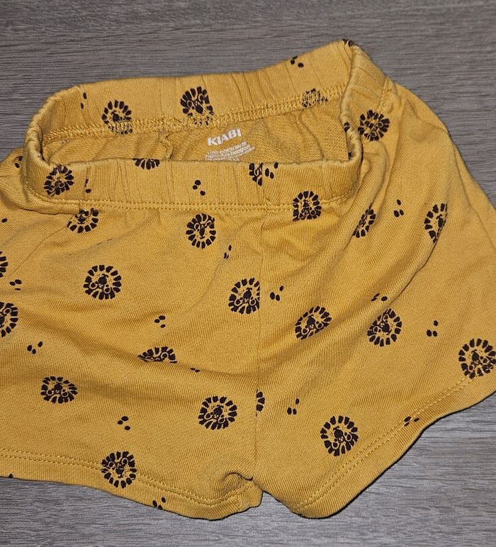 Short kiabi 18 mois