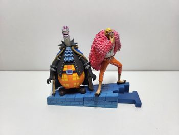 ONE PIECE - Marineford Part One - Log Box Secret Figurine MegaHouse