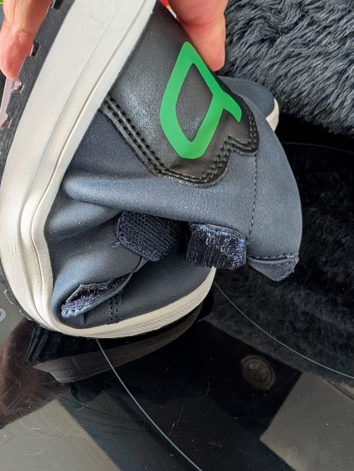 Baskets garçon. Taille 30. Semelle intérieure. Neuf. Balducci - photo numéro 8