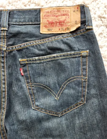Jean Levi's 501 W31 L34 bleu foncé