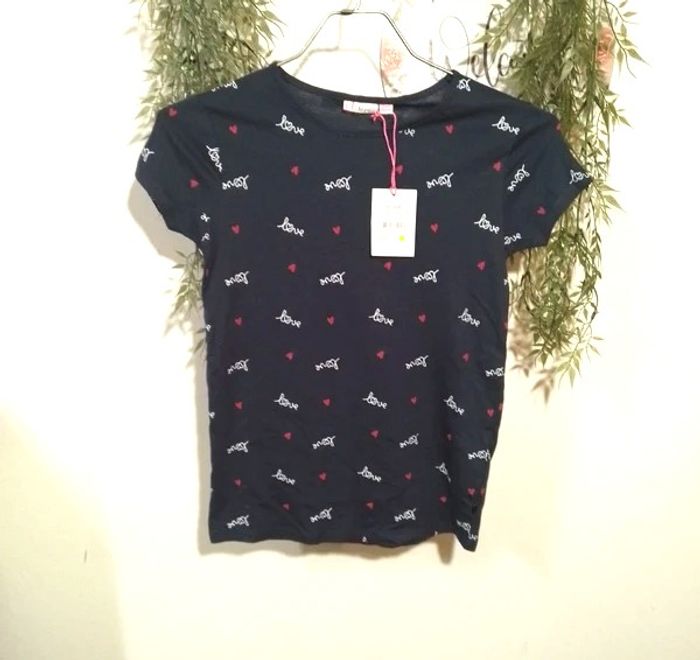 tee-shirt LOVE taille 12 ans - lili marelle