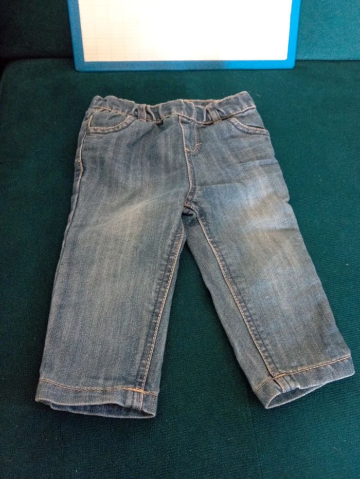 Lot 6 jeans 9mois bebe - photo numéro 7