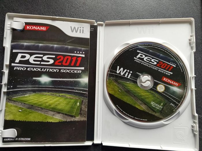 Nintendo - Wii - PES 2011 - photo numéro 3