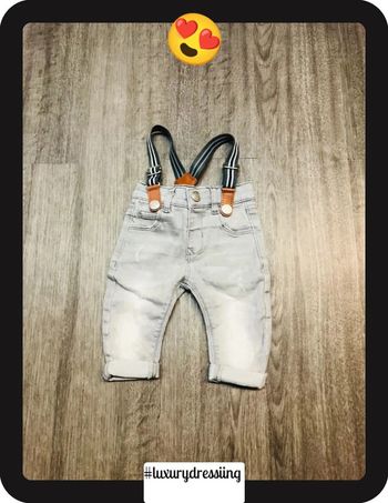 Jeans pour bébé taille 3 mois 🧸