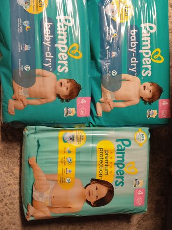 Couchement Pampers taille 4