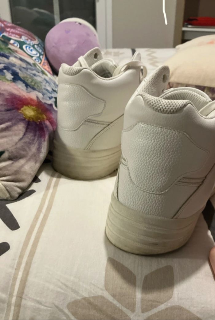 Chaussures blanches - photo numéro 3