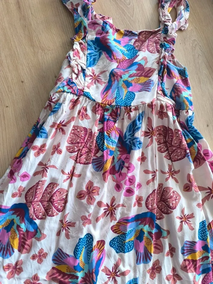 Robe tendance,fille , taille 3 ans , dpam , excellent état