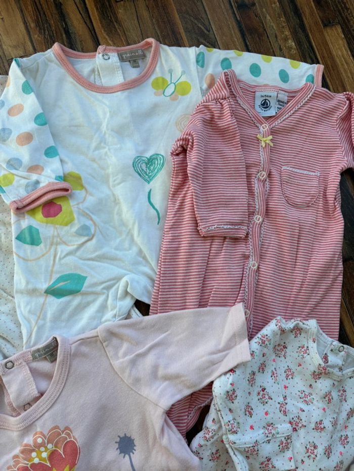 Lot pyjamas légers 1 mois - photo numéro 3