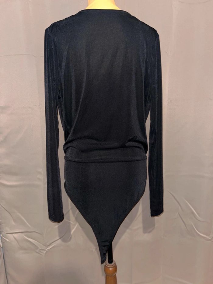 Body cache cœur kiabi taille L noir - photo numéro 4