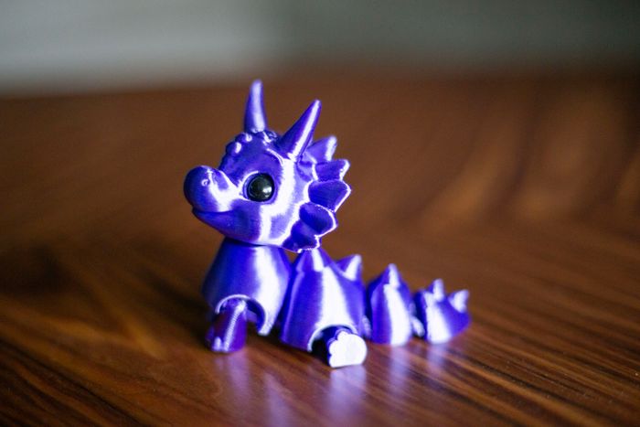 Tricératops / petit dragon articulé / animal articulé - violet métallisé - photo numéro 6