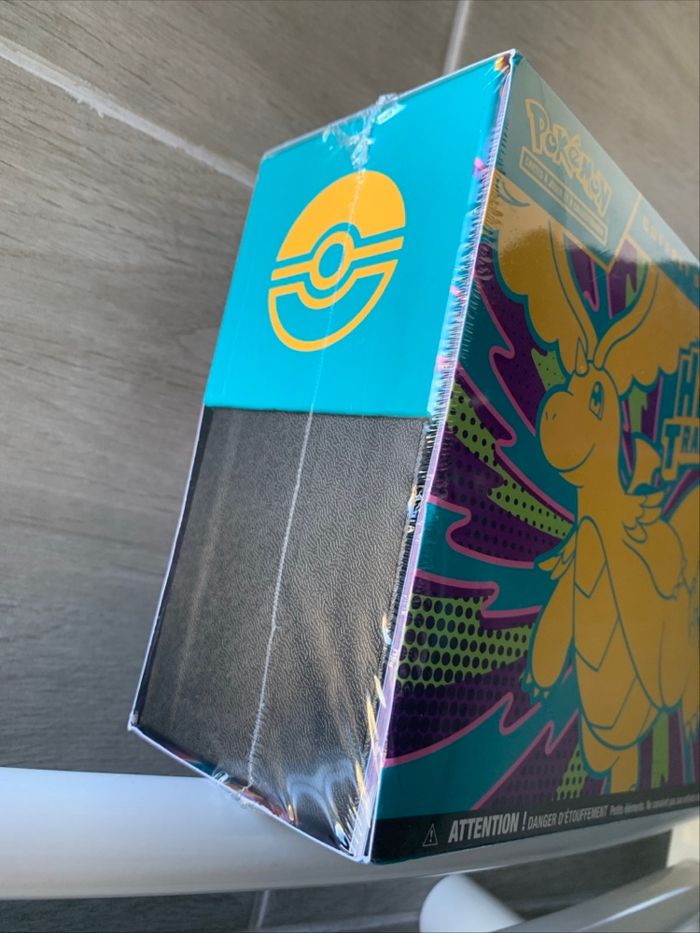 ETB coffret dresseur d’élite - Héros transcendants ME2.5 - photo numéro 4