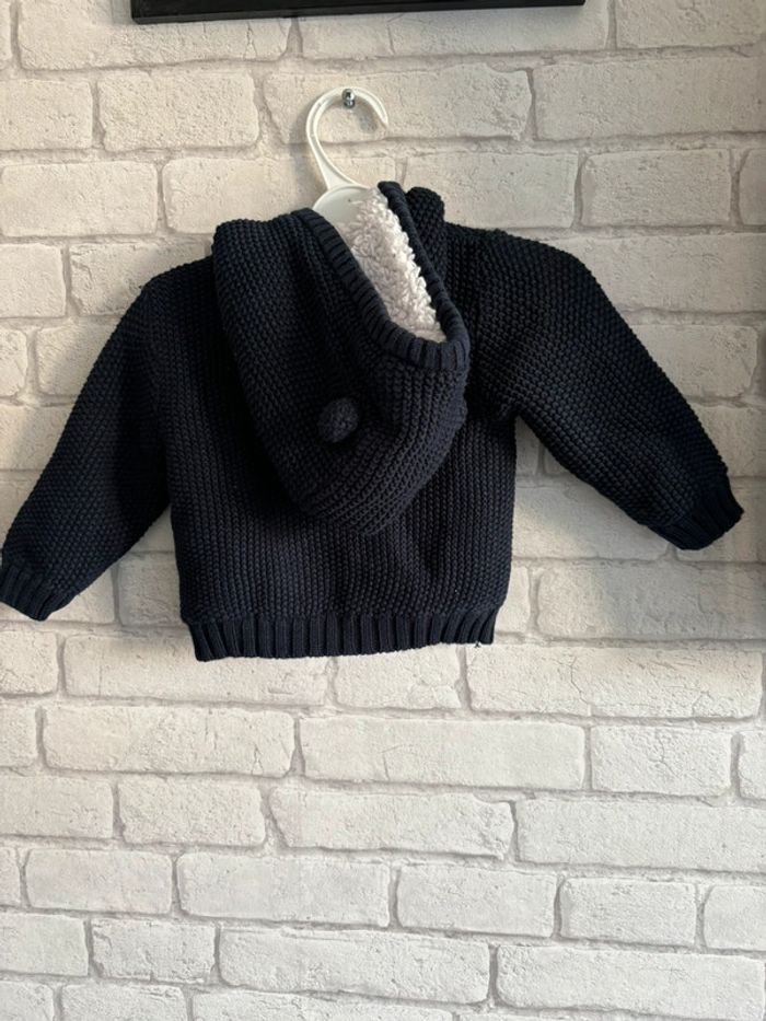 Veste fourrée Kiabi taille 6 mois - photo numéro 2