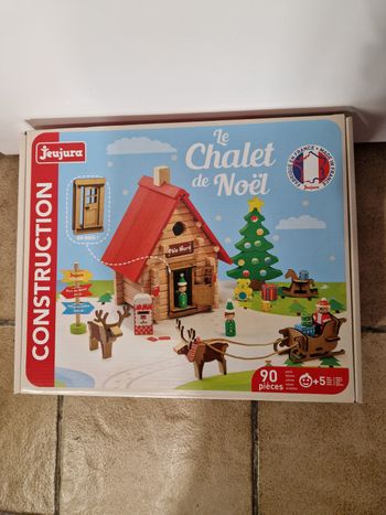 Chalet de Noël 90 pièces