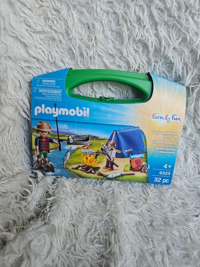 Jouet - jeux de construction playmobil 9323 valisette du campeur - Neuf