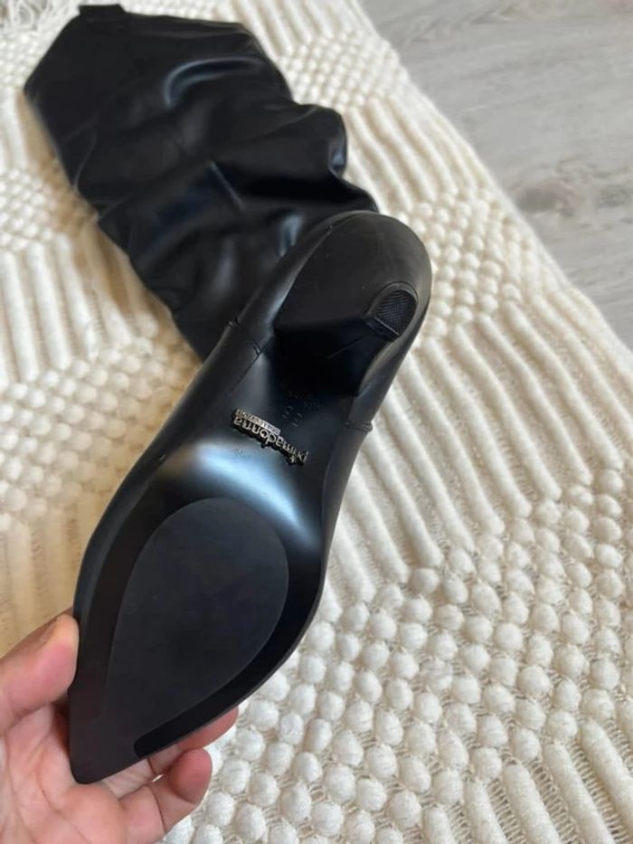Bottes noires à talons taille 36 - photo numéro 4