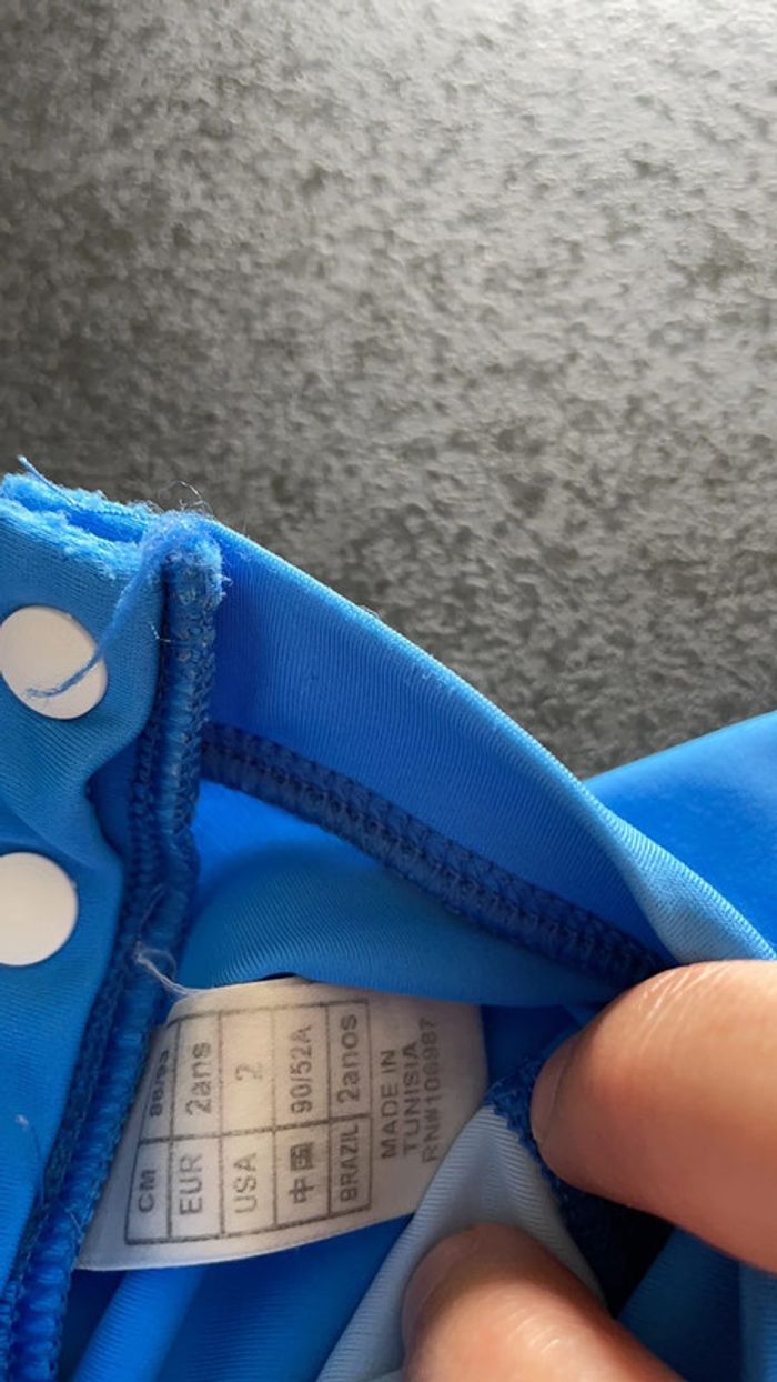 Haut de piscine garçon - photo numéro 2