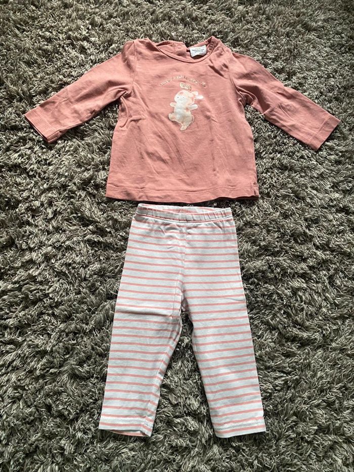 Ensemble t-shirt, legging tape à l’œil 6mois