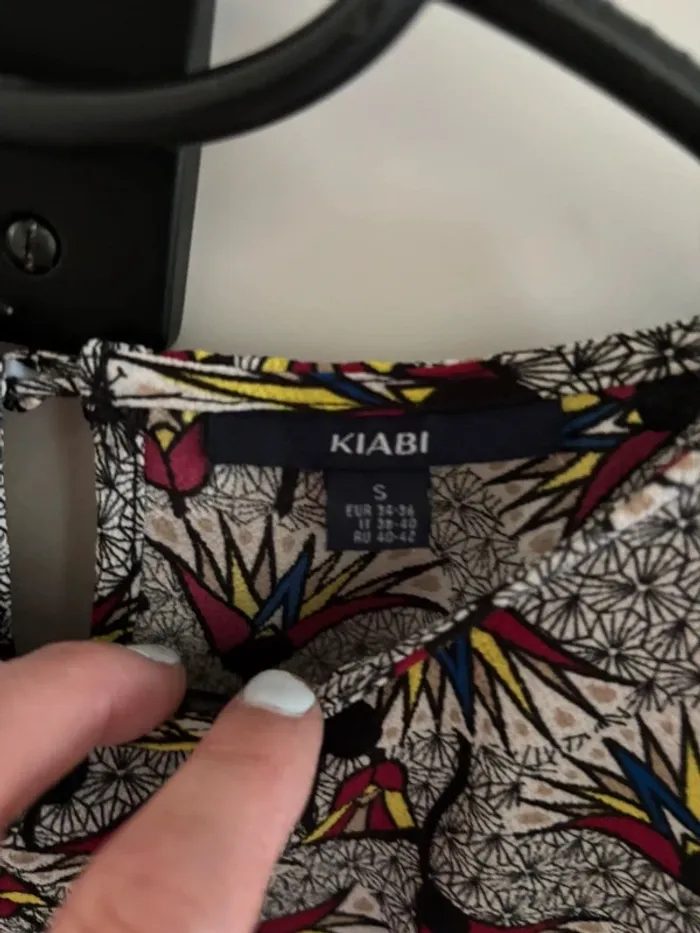 Blouse imprimée Kiabi t. s parfait état volants - photo numéro 2