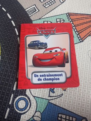 Livre hachette flash mac queen cars