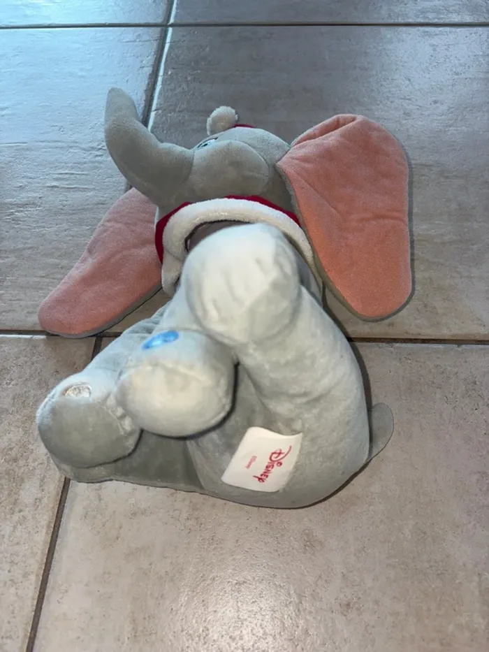 Peluche dumbo Disney - photo numéro 2