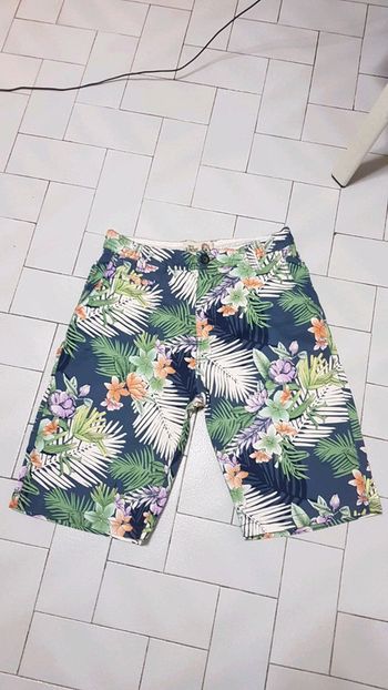 Bermuda homme à grosses fleurs