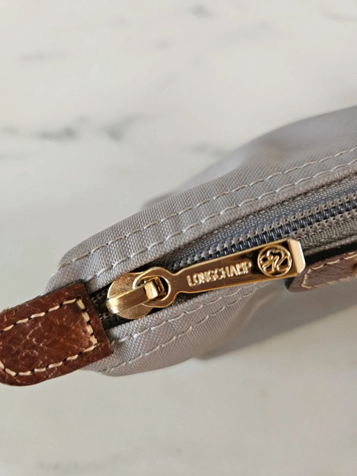 Longchamp. Petit porte monnaie gris - photo numéro 2