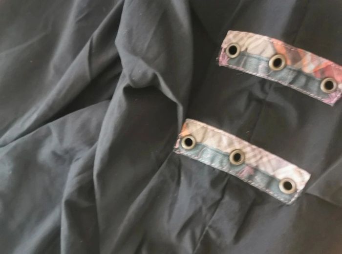 Pantacourt noir et rose – Taille 36. La Mode Est À Vous - photo numéro 7