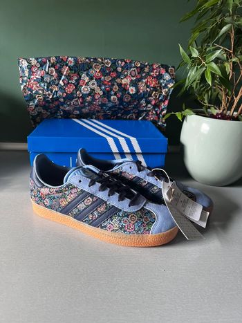 Modèle Adidas Gazelle x Liberty London
