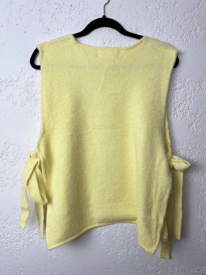 Gilet sans manches jaune beurre TU - photo numéro 3