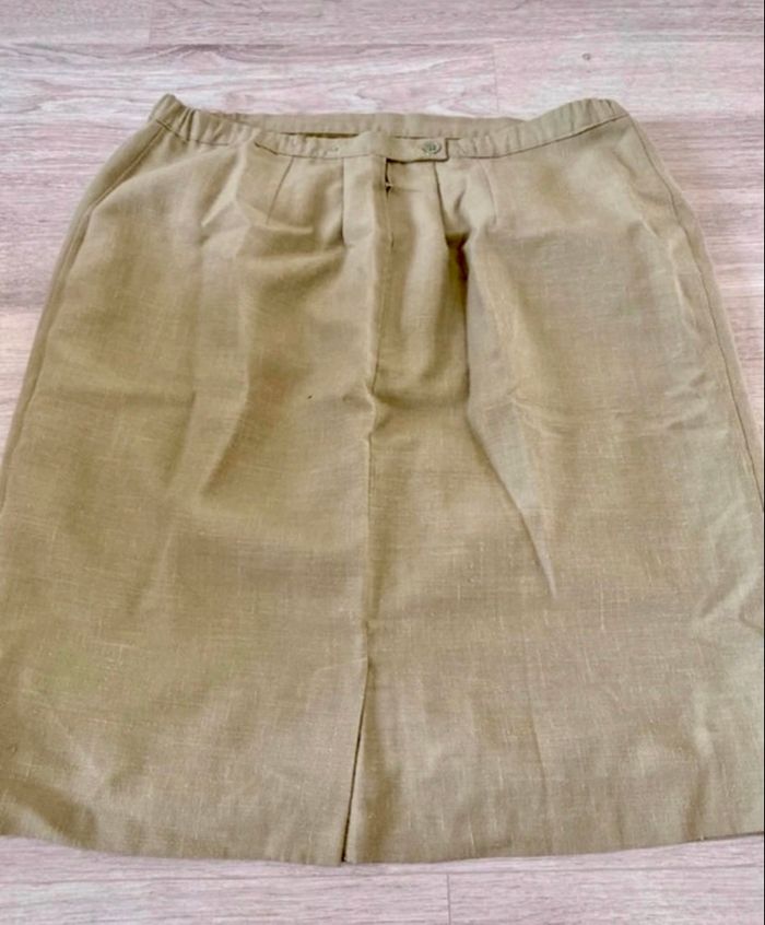 Jupe élégante mi-longue ajustée - photo numéro 3