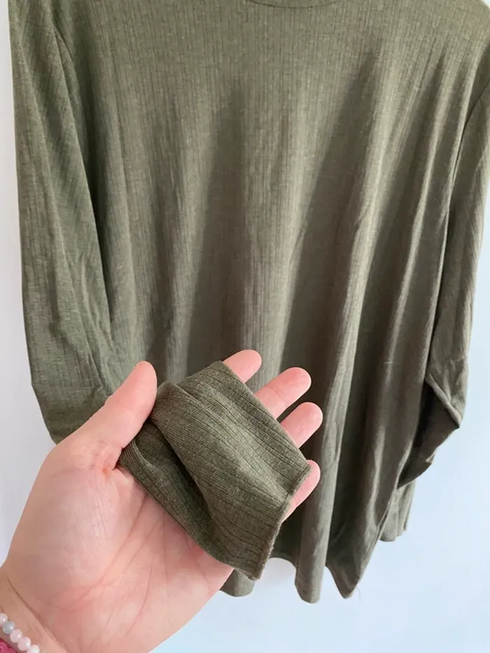 Haut kaki manches longues grande taille curvy 3XL 54/56 - photo numéro 2