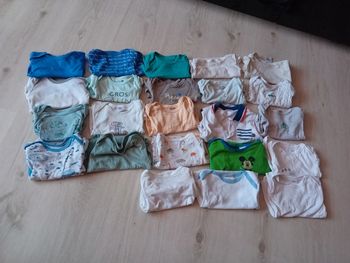 Lot de 23 body MC