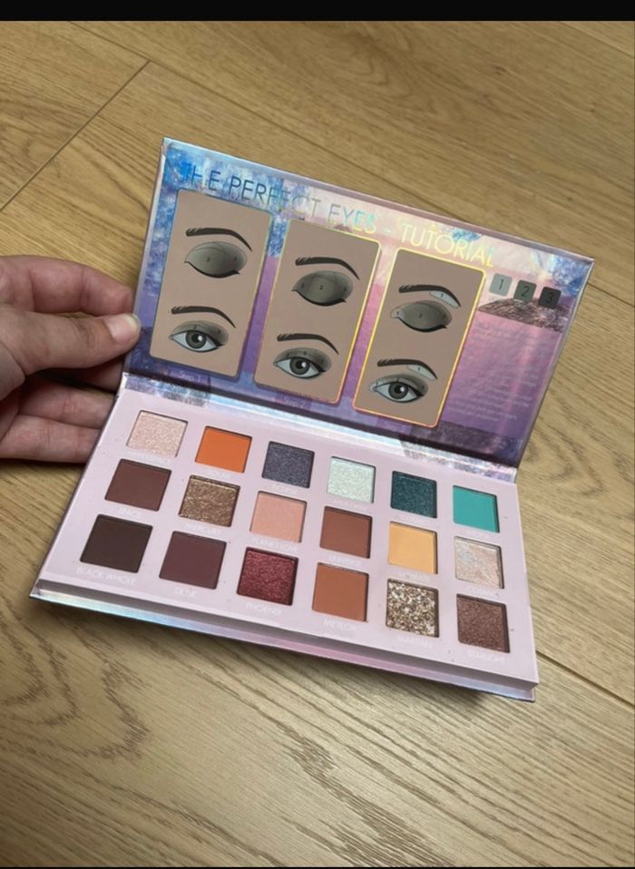 Palette à maquillage - photo numéro 2