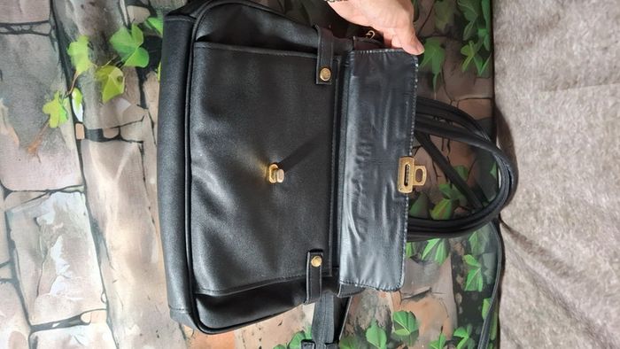 Sac à main bandoulière élégant nombreux rangement - photo numéro 7