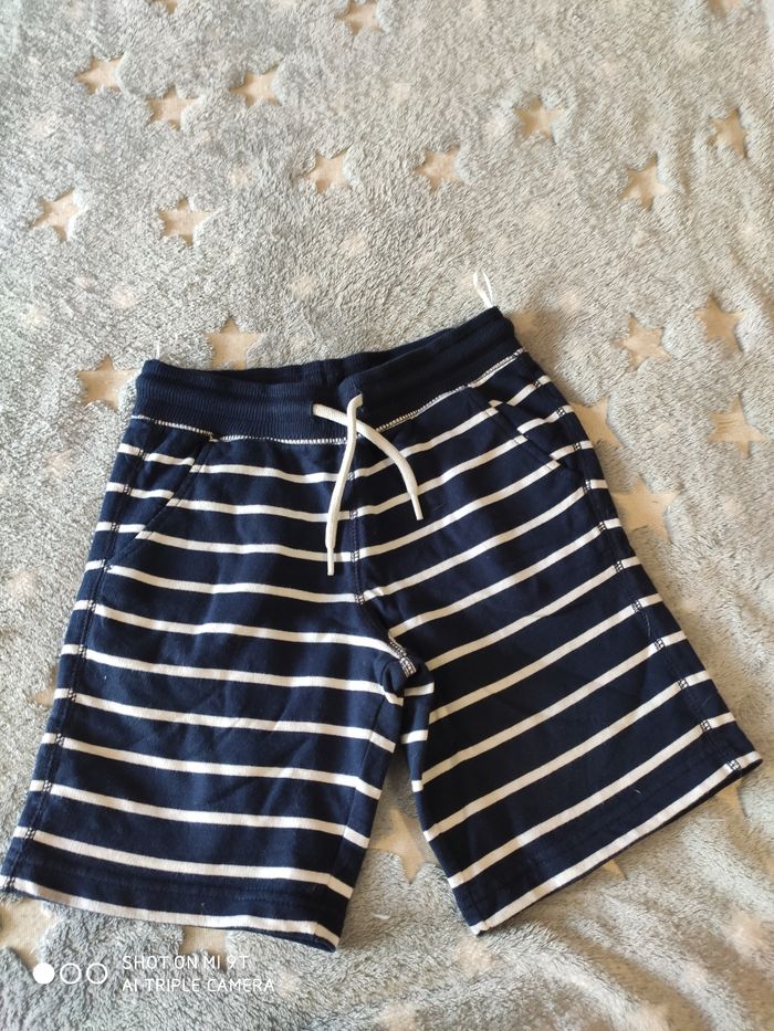 Short garçon taille 8 ans
