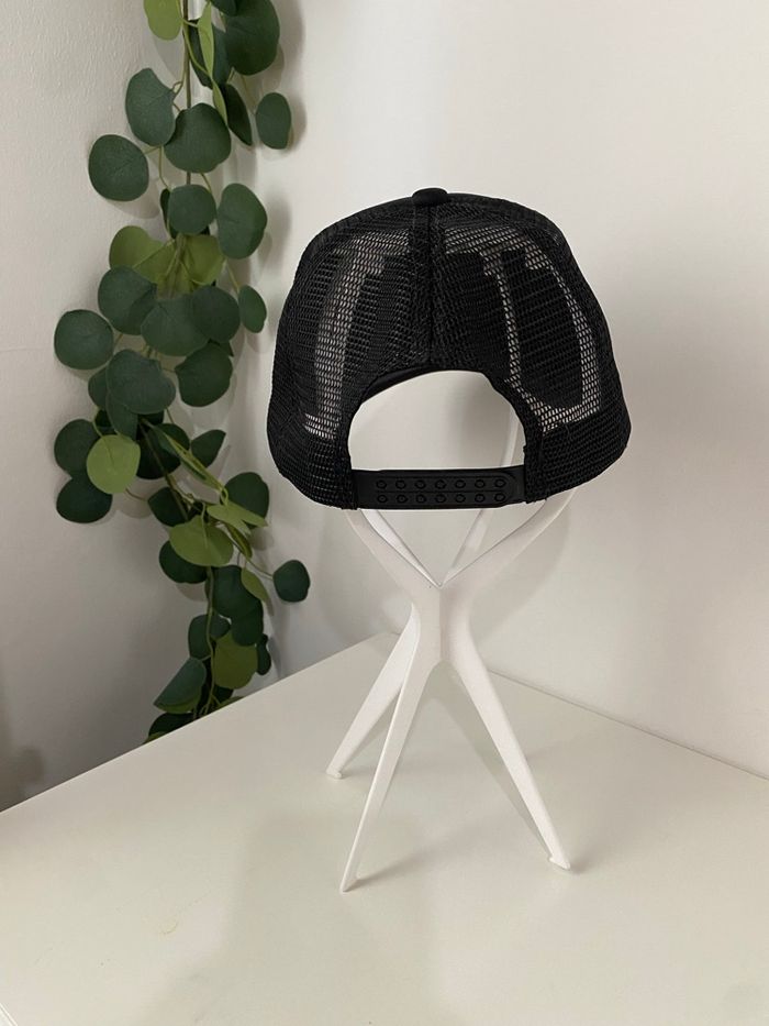 Casquette noire basic avec empiècements resille - photo numéro 4