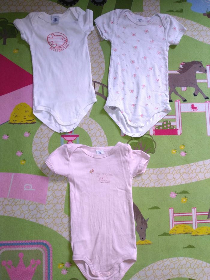 3 bodies manches courtes fille 12 mois