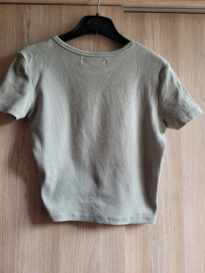 Tee-shirt court taille S Pull&bear - photo numéro 3