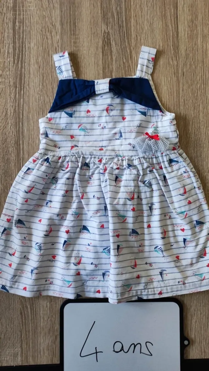 robe taille 4 ans