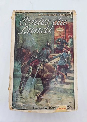 "Contes du lundi", de Alphonse Daudet.
386 pages